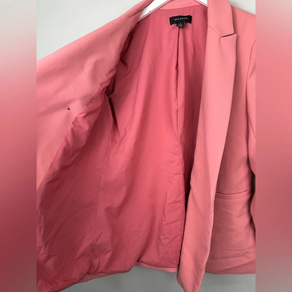 Halogen blush pink